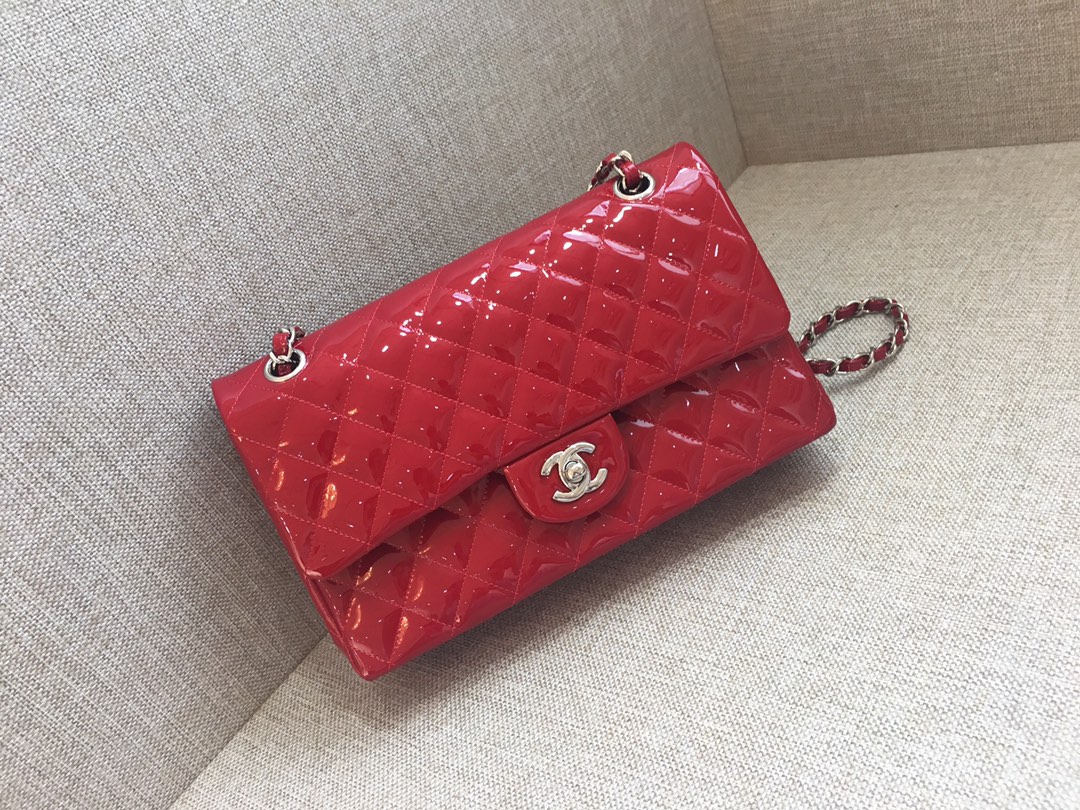 Medium Classic Flap Patent Leather Bag AO1112 Red/Silver